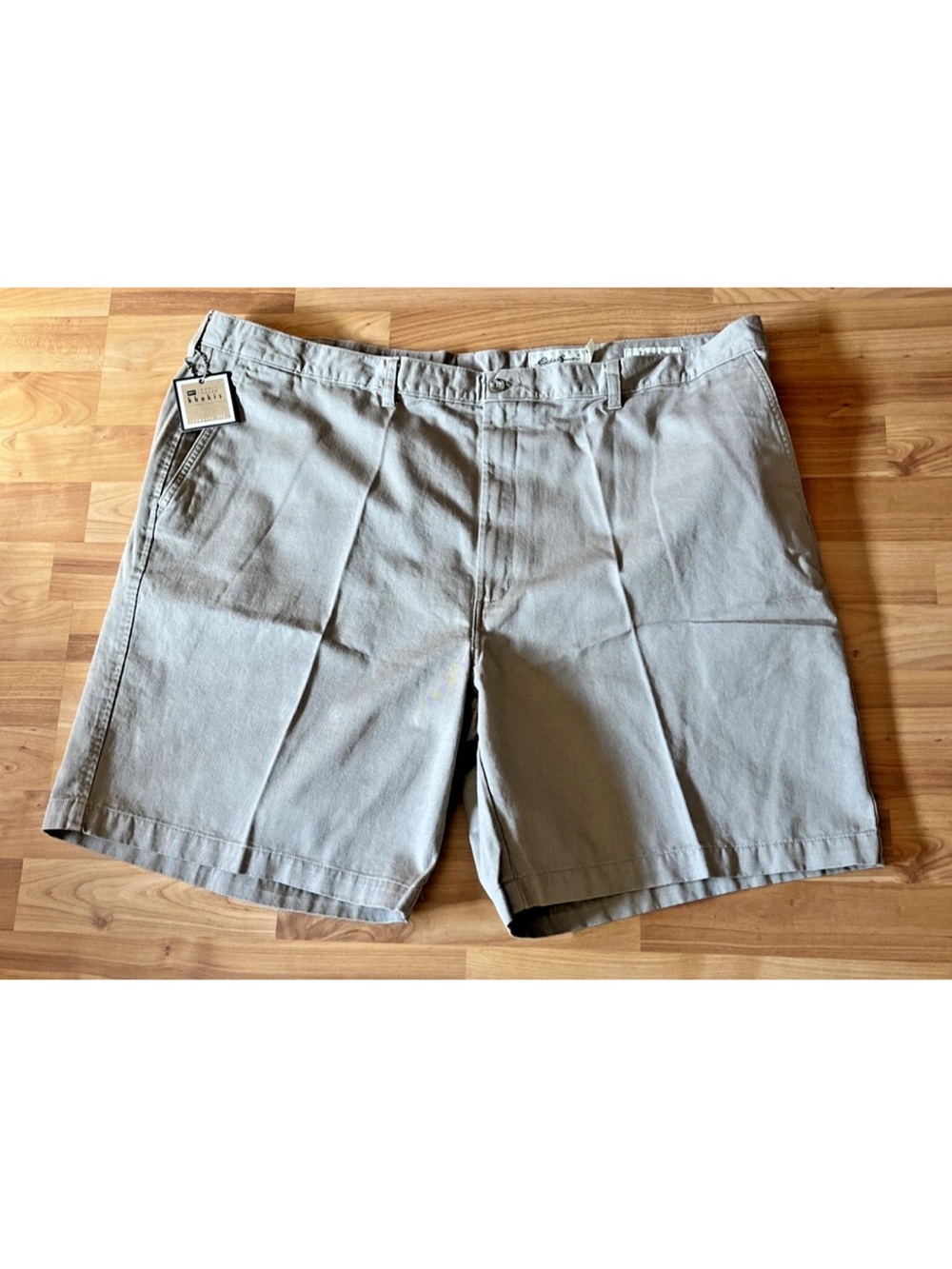 MEN's Eddie Bauer Classic Fit Chino Shorts Tan Sz 48 W X 8-Brand New With Tags